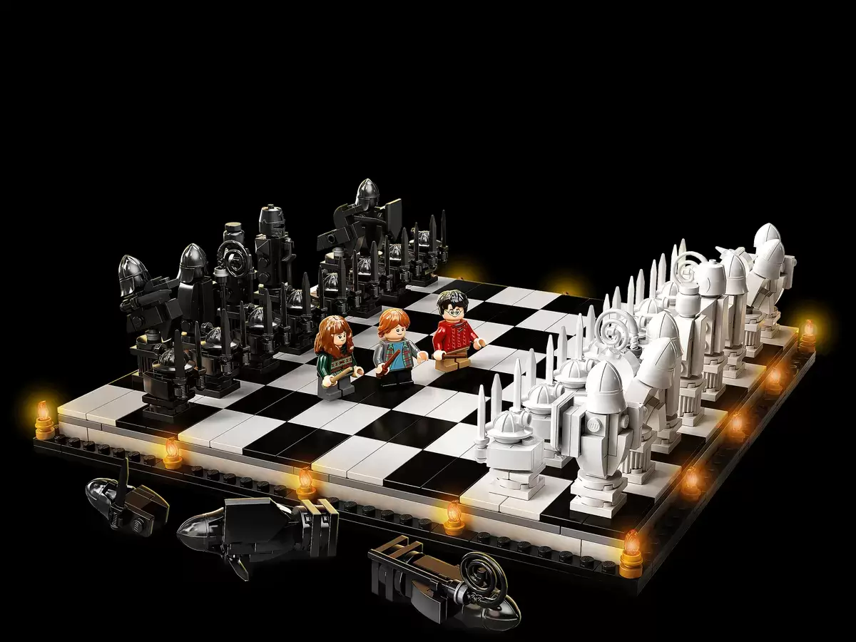 Hogwarts Wizard’s Chess Set