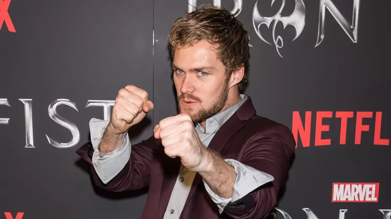 芬恩·琼斯(Finn Jones)最后一次扮演铁拳。