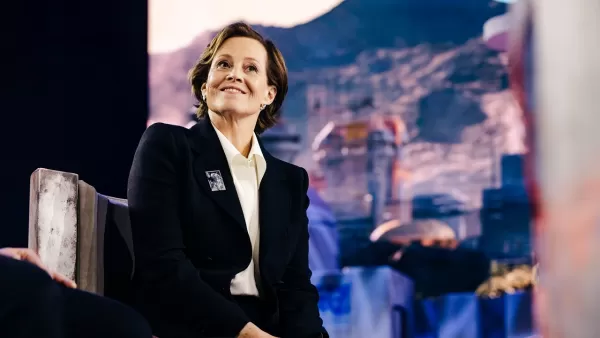 Sigourney Weaver在Grogu上：星球大戰慶祝活動中令人心動的時刻