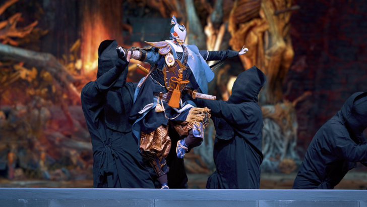 Kunitsu-Gami ၏ရိုးရာ Bunraku ပြဇာတ်ရုံမှတဆင့်ပြသသည့် Prequel